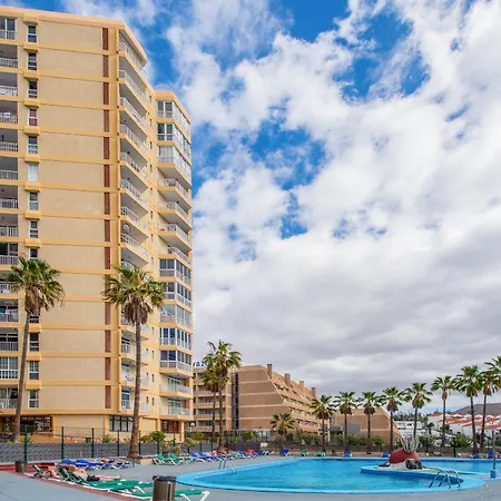 Apartment Prime 2bd With Balcony, View & Pool In Veronicas *
