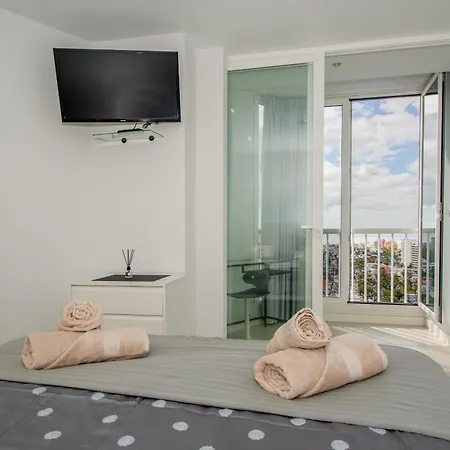 Appartement Prime 2bd With Balcony, View & Pool *